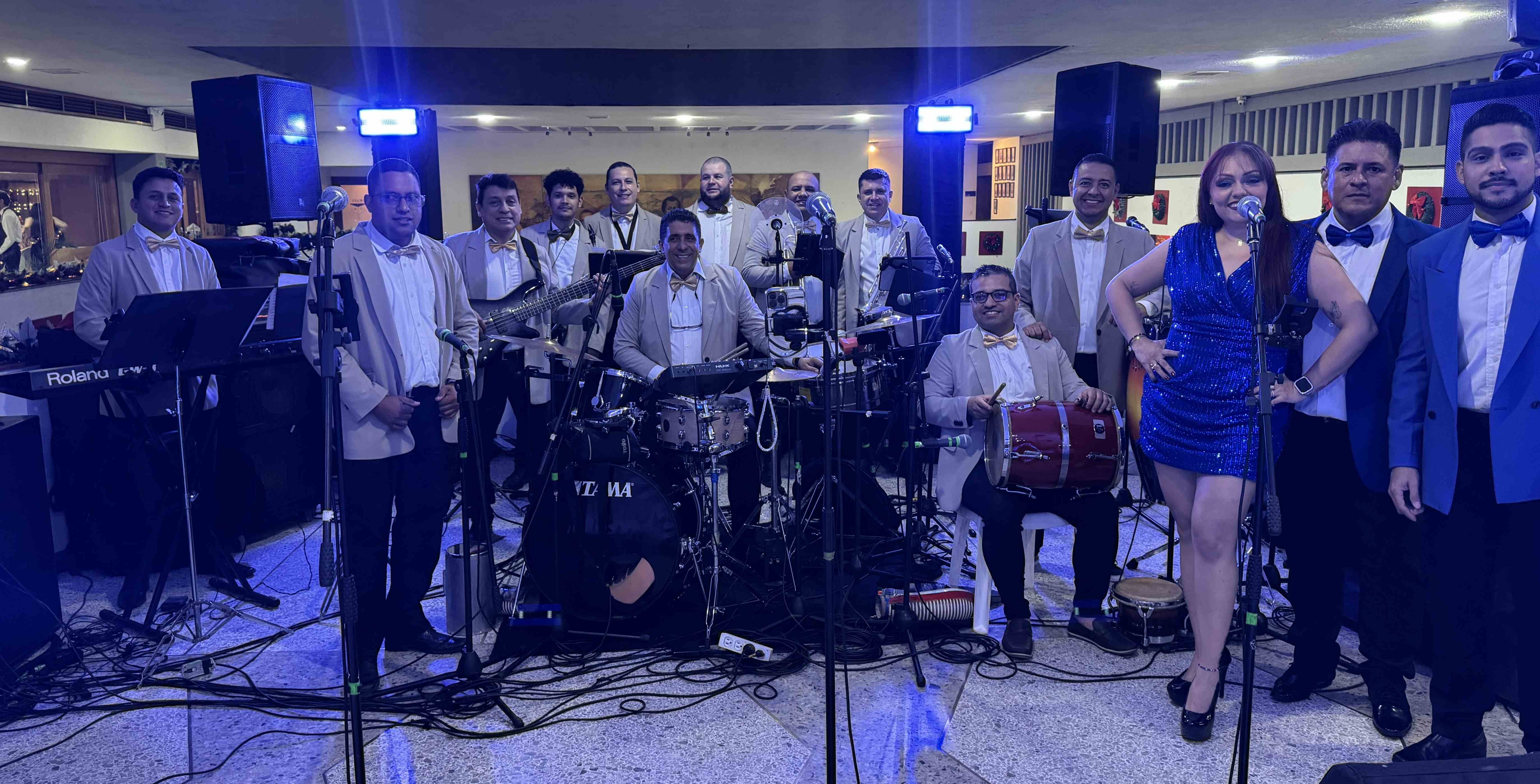 Los Doggers de Colombia - Orquesta completa